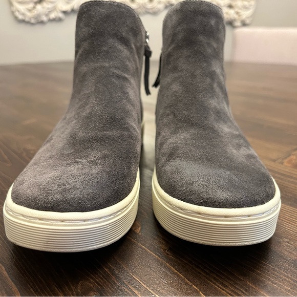 Sofft Britton Womens Size 7.5M Sneakers Shoes Gray Waterproof Suede Zip Up - Picture 6 of 9